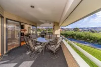 Wapato Point Halmalka Condo 512B Sleeps 8 by Outdoor Pool, Sandy Beach Amenities
