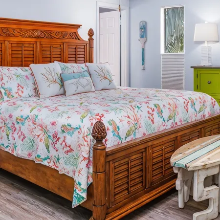 Sandy Cheeks & Barefeet, Gorgeous Interior Gulf Beach Place, Pool, on Beach Side