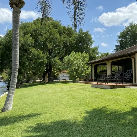 Lake Grassy Getaway