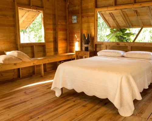 BAYLEAF: The Perfect Hideaway near secluded beach Hotels in Hellene