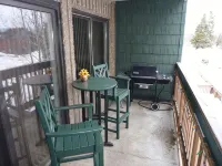 Centrally located to all Summit County winter and summer attractions! - Pools