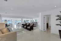 Views-Views-Views!  Intracoastal Waterfront Property Walking distance to Beach