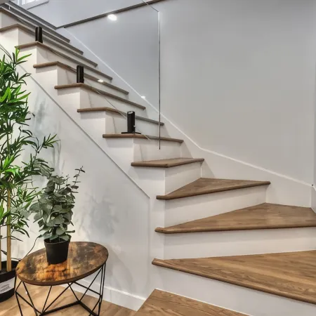 Lux. 4BR House with Pool near DT