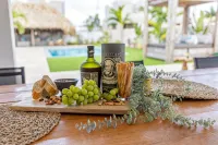 *PRACHING* The Luxury 8 person Villa Vista Lena in the neighborhood of Jan Thiel. See x1f3a5;! - 4-Sterne