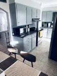 Modern & Cozy 4 Bedroom home !