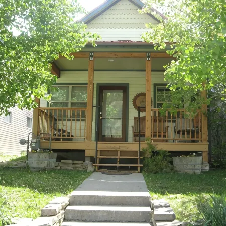Charming Southwest Victorian in Ouray , Sleeps 8, In town Location