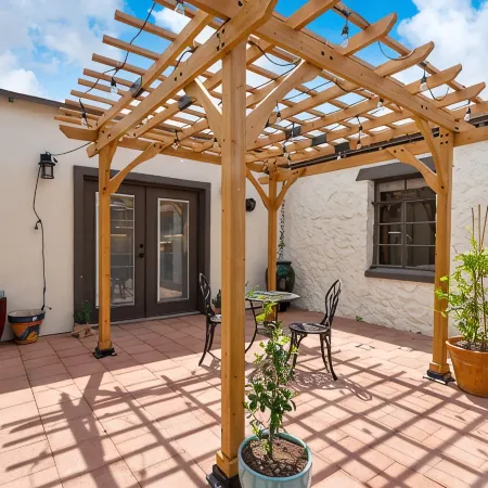 Casa De Las Tortugas-A Historic Bungalow Retreat