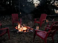 Lured Den - Private Lakefront Cottage - Hot Tub! コノヴァーのホテル
