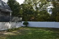 Plymouth Home, Pond and Private Beach Access - 방갈로