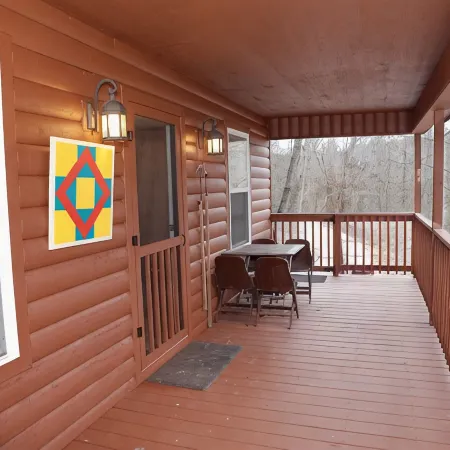 Morehead Cabin on the lake