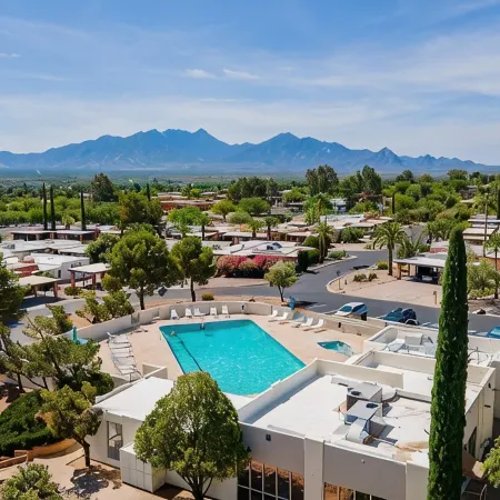 Entire 1500 sqft 2bed 2bath access to the pool don't be cramped in a room!
