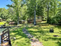 The Cove- Kayak, Private Boat Ramp, Fire Pit, Ping Pong, Darts, & EV Charger - 홈스테이