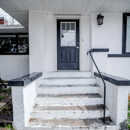 Newly renovated farmhouse!