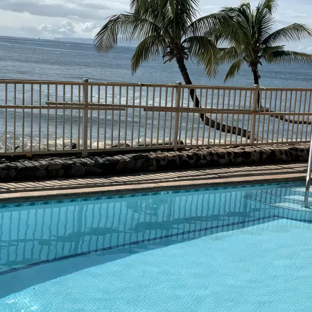 50 Steps to the Ocean!  Great Maui Location!
