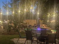 Private Pool, Gazebo, Firepit, and Hot Tub. Optional Guest Suite - 3성급