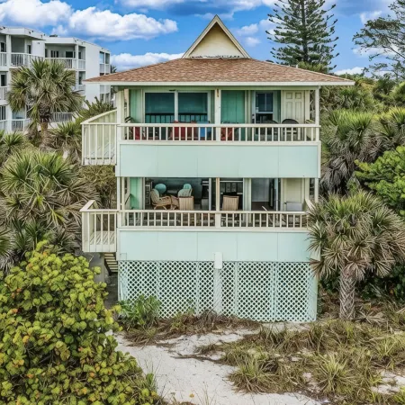 On the Beach, Oceanfront, Dog Friendly Condo with Panoramic Views of the Gulf!