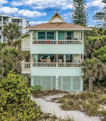 Directly on the Beach! Amazing Panoramic Views of the Sunset over the Gulf! - Wifi