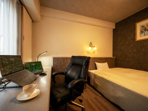 Kusano Hotel - parking