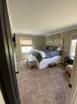 Country Home Villa + PRIVATE POOL & Guest House <1 mile to downtown Port Clinton - Villa