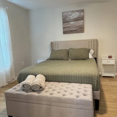 2-bedroom apartment in brilliant Avon Park with AC, WiFi. Enjoy your stay