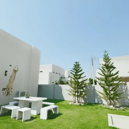 Nacha Pool Villa Cha-am