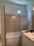 Appartement Lumineux et Chaleureux à 50 Mètres de la Plage ! - 2-Star