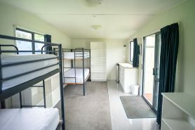 Welcome Bay Hot Pool and Accommodation