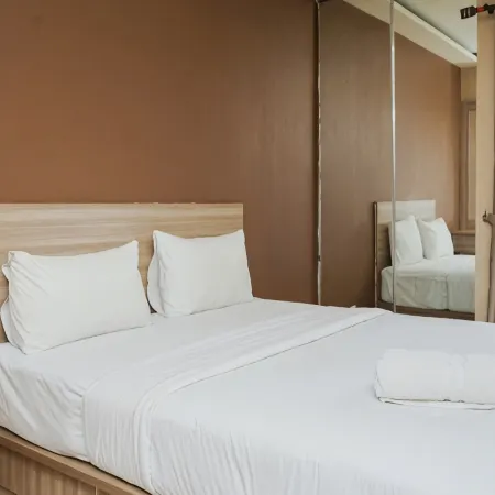 Modern and Relax Studio Room at Serpong Greenview Apartment by Travelio