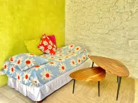 Magenta - Gîte in a 5000 M2 estate at the foot of the Colorado mountains リュストルのホテル