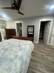 On The New River Newly Renovated 3 bedroom, 1 loft 3.5 bath and dock - 3-Star