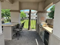 Gilbert/Mesa Solana Luxury Condo 1 Bdrm/1 Bath Near MD Anderson Cancer Center -  Privatzimmer