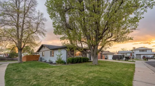 Stylish retreat w/ hot tub in the Front Range town of Westminster, Colorado