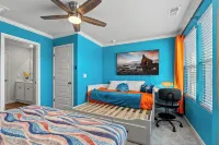 Central location Modern Lakefront 2 king-Suite 3 Bedroom 3 Full Bathroom - Wifi