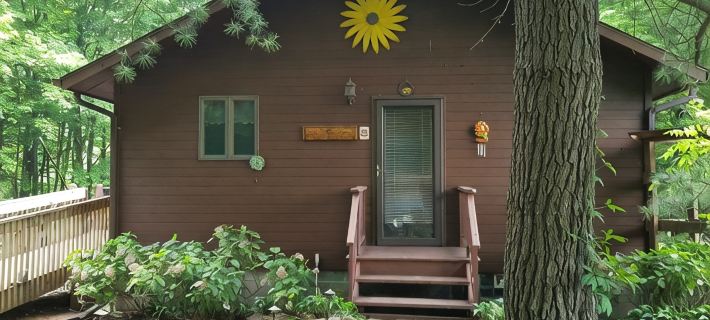 Woodland Hideaway a Peaceful Finger Lakes 2 bedroom 1.5 bath home in Naples NY Hotels in Steuben County