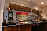 Centro Hotel Stern, Trademark Collection by Wyndham - breakfast