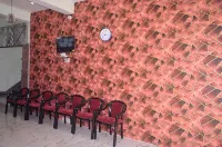 Hotel AV Priya