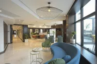 Maia Hotel and Suites - 2-Star