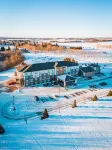 Best Western Plus Lacombe Inn  Suites - Pools