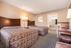 Rodeway Inn Regalodge