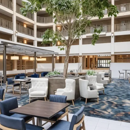 Embassy Suites by Hilton Bloomington Edina