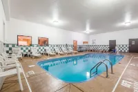 Super 8 by Wyndham Cloverdale IN