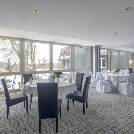 SL'Otel im Parforcehaus