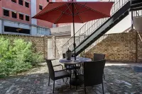 1bd, 1.5ba Historic District and River Front-Walk to Everything!