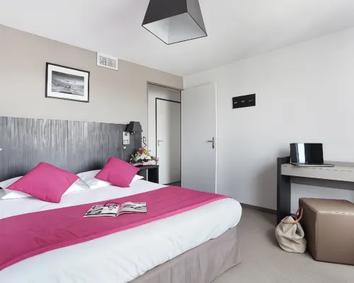 Appart Hotel Odalys City Marseille le Dôme Hotels near Saint-Julien