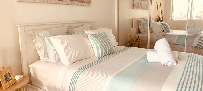 Coolangatta, Gold Coast unit walk to beach & shops Hotels in Coolangatta
