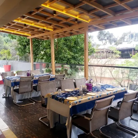 Hotel A One Luxury - Premium Stay Puri Beach