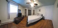 Cozy home centrally located with view of lake Superior and comfy beds! - 무료 와이파이