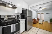 Elegant Beach 2 Bedroom 2 Bath - Gym