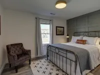 The Fieldhouse a Simply Charming property Hotels in Quincy