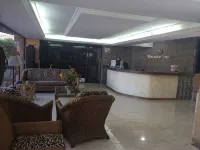 Miramar Suites - bar
